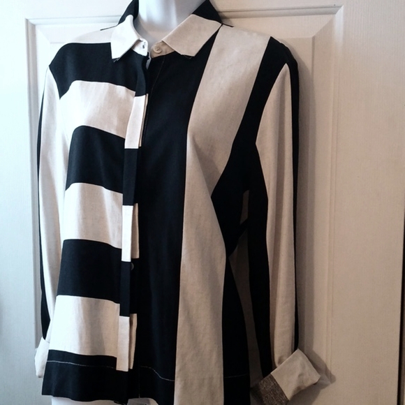 Linen Jacket! - Picture 3 of 9